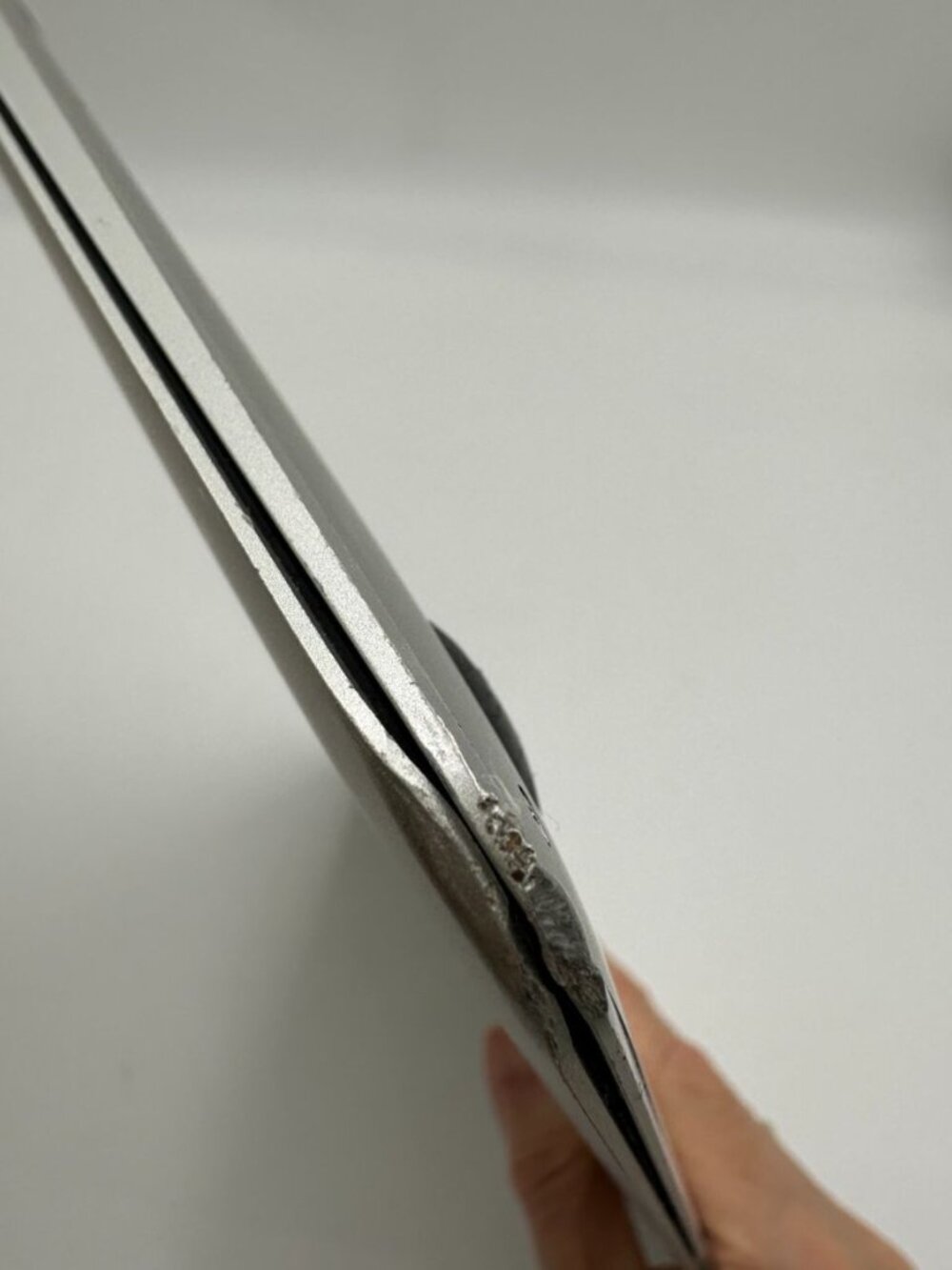 Apple MacBook Air 13" A1466 Early 2014 Intel Core i5 1.4GHz 4GB 128GB SSD - Picture 13 of 16